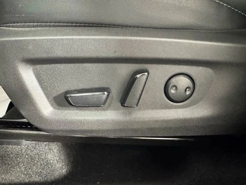 Used 2025 Nissan Murano SV w/ Cargo Package image 33