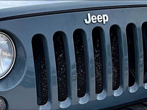 Used 2015 Jeep Wrangler Unlimited Sport w/ Trailer Tow Group AWD/4WD image 30