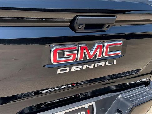 Used 2025 GMC Canyon Denali AWD/4WD image 30