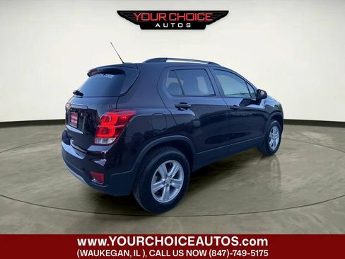 Used 2022 Chevrolet Trax LT w/ LT Convenience Package AWD/4WD image 5