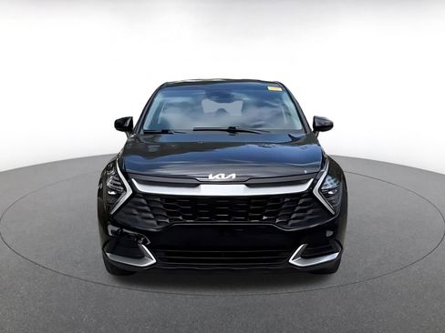 Used 2025 Kia Sportage LX image 6