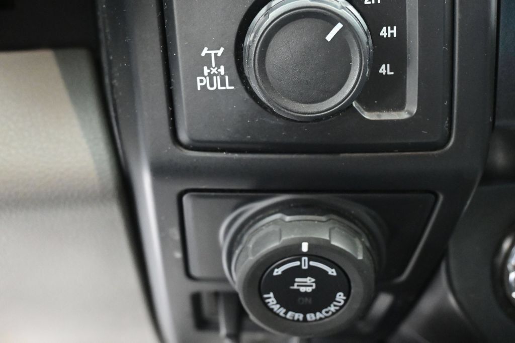 Used 2017 Ford F150 XL w/ Equipment Group 101A Mid AWD/4WD image 33