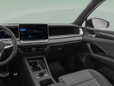 New 2026 Volkswagen Tiguan SE R-Line FWD image 38