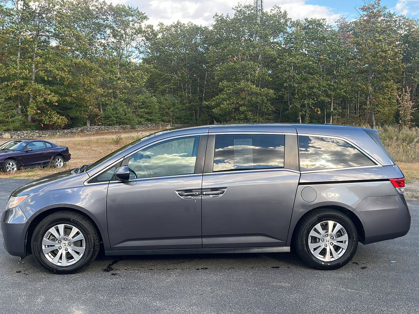 Used 2016 Honda Odyssey SE image 3