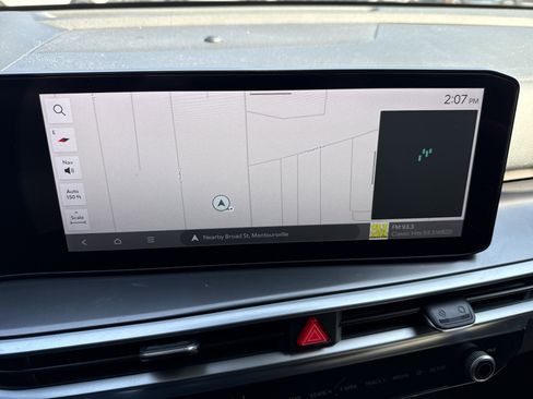 Used 2024 Kia Sorento S w/ Panoramic Sunroof Package image 28