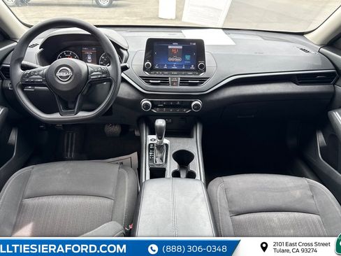 Used 2025 Nissan Altima 2.5 S image 11