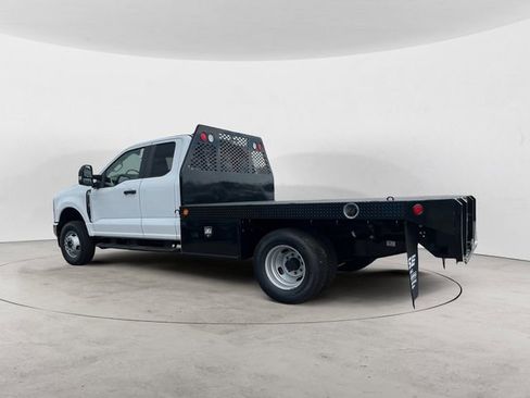 New 2025 Ford F350 XL w/ XL Chrome Package AWD/4WD image 3