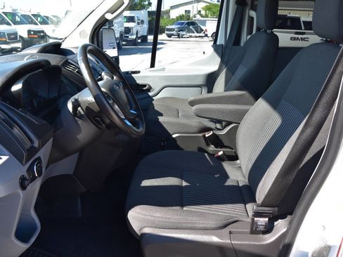 Used 2016 Ford Transit 150 XLT image 9
