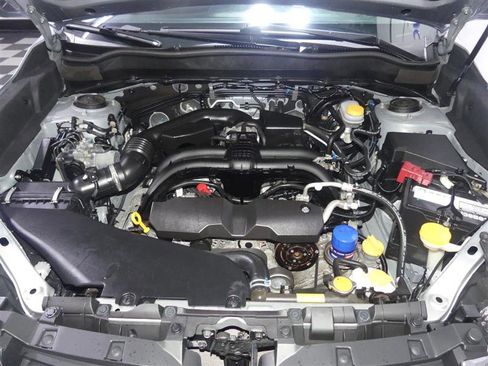 Used 2018 Subaru Forester 2.5i Premium image 12