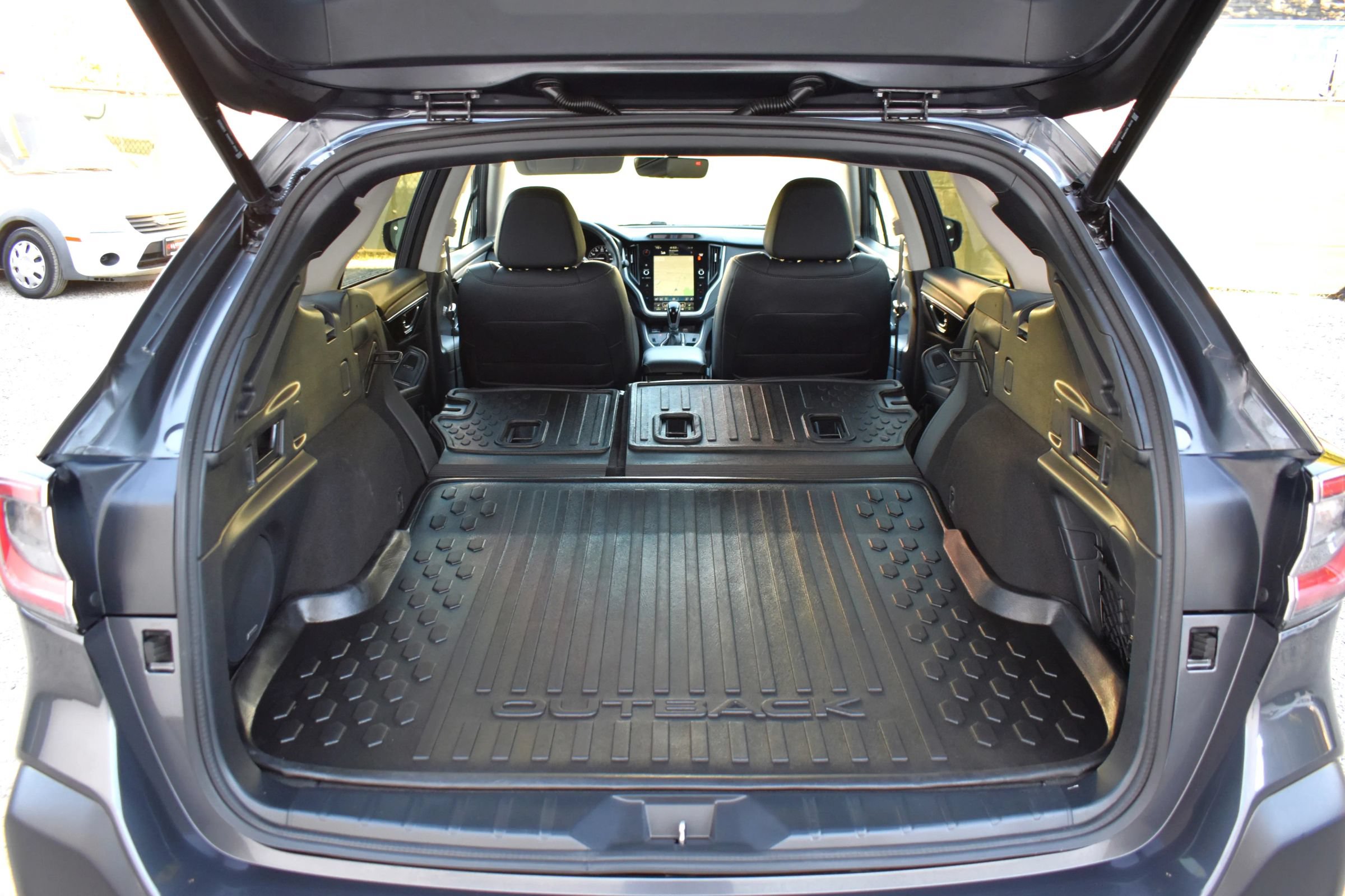 Used 2023 Subaru Outback Limited AWD/4WD image 29