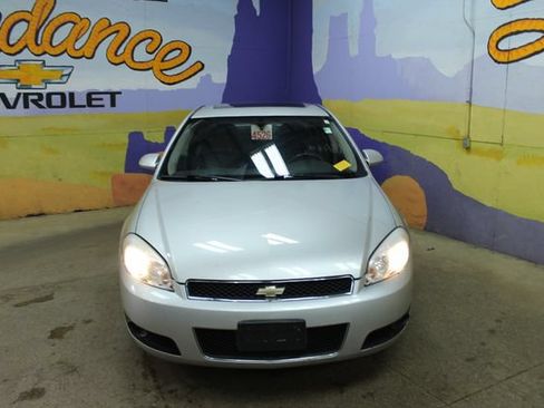 Used 2012 Chevrolet Impala LTZ FWD image 3