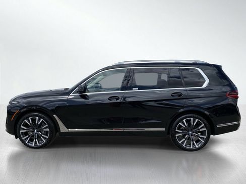 Used 2024 BMW X7 xDrive40i w/ Parking Assistance Package AWD/4WD image 2