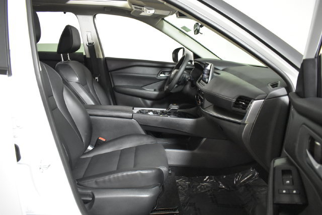 Certified 2026 Nissan Rogue SV w/ SV Premium Package AWD/4WD image 35