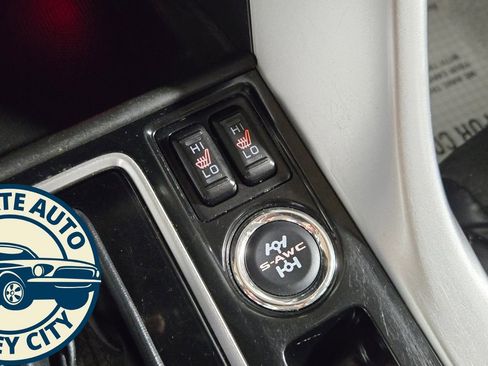 Used 2023 Mitsubishi Eclipse Cross SE image 16