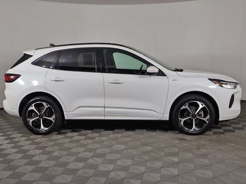 Used 2024 Ford Escape ST-Line Select w/ Tech Pack #2 AWD/4WD image 19
