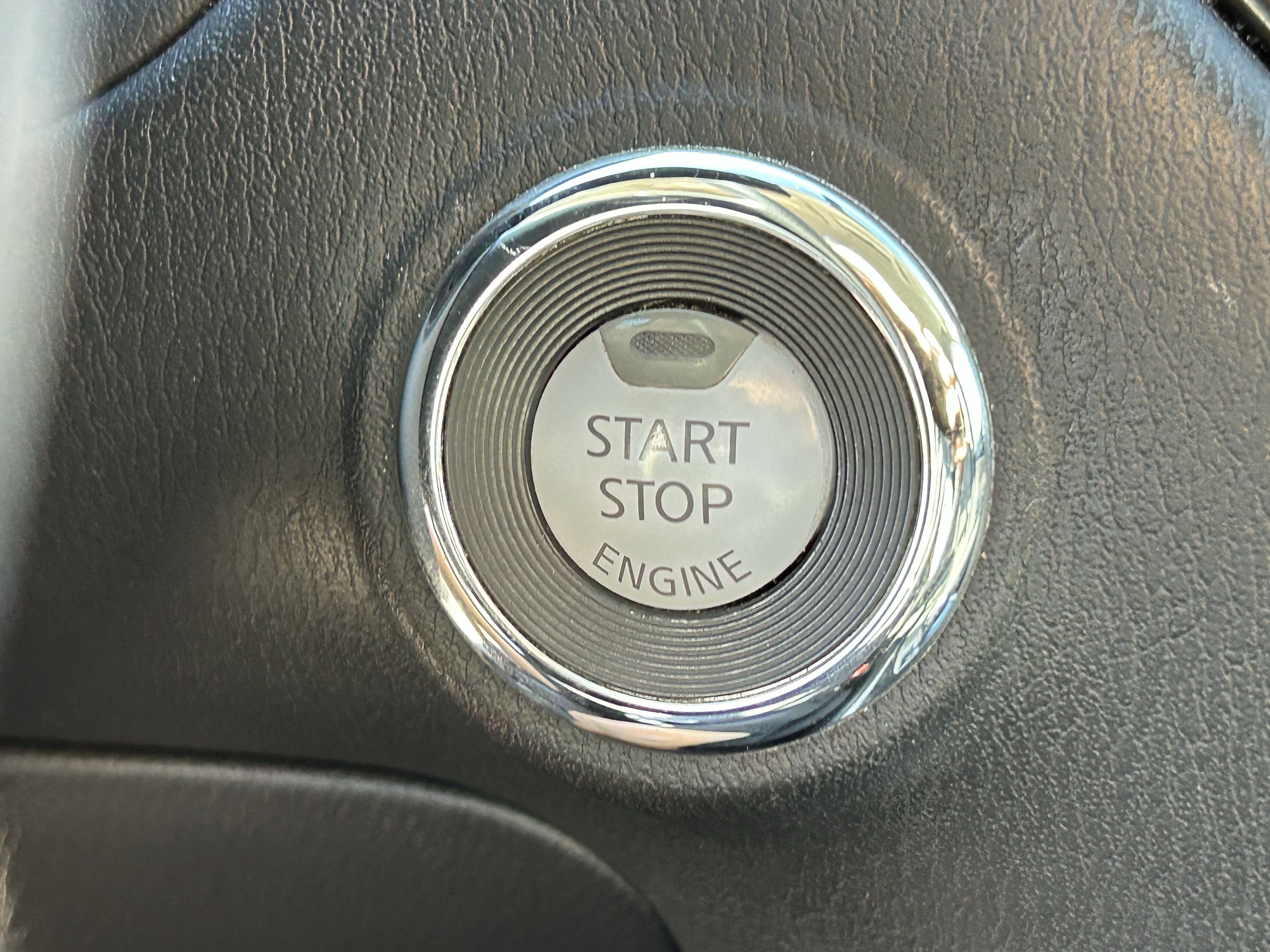 Used 2018 Nissan Pathfinder S FWD image 7