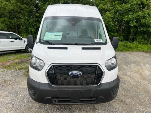 New 2024 Ford Transit 250 148 High Roof RWD image 8