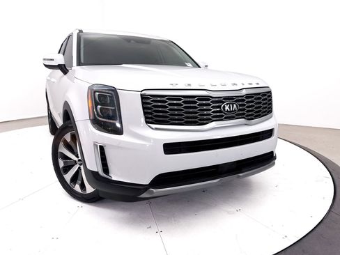 Used 2021 Kia Telluride EX w/ EX Premium Package AWD/4WD image 6