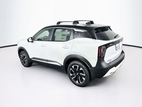New 2026 Nissan Kicks SV w/ Cold Weather Package AWD/4WD image 5