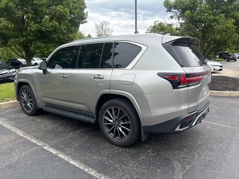 Used 2024 Lexus LX 600 F Sport AWD/4WD image 15