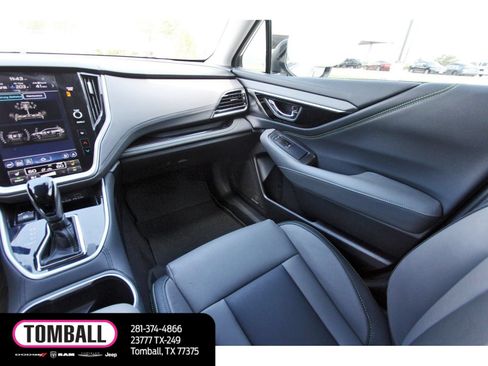 Used 2025 Subaru Outback Onyx Edition AWD/4WD image 11