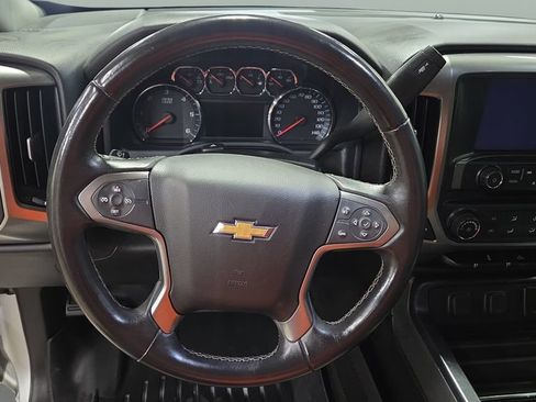 Used 2017 Chevrolet Silverado 1500 LT AWD/4WD image 9