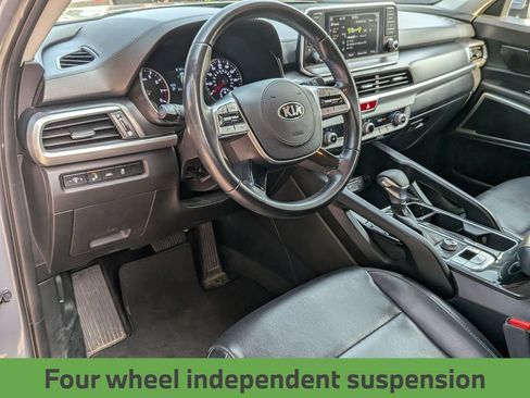 Used 2020 Kia Telluride LX AWD/4WD image 34