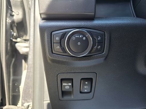 Used 2019 Ford F150 XLT w/ Equipment Group 302A Luxury image 18