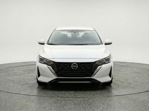 Used 2025 Nissan Sentra SV FWD image 2