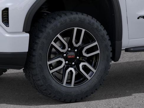 New 2026 GMC Sierra 1500 AT4 w/ AT4 Premium Package AWD/4WD image 31