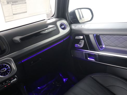 New 2026 Mercedes-Benz G 63 AMG 4MATIC image 12
