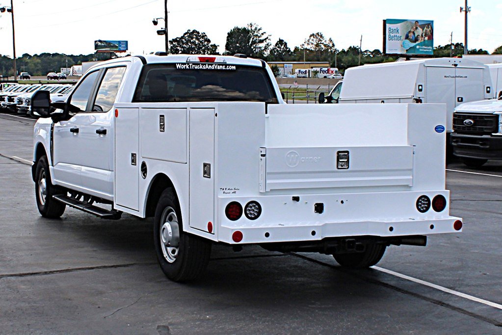 Used 2024 Ford F350 XL w/ 360-Degree Camera Package RWD image 4