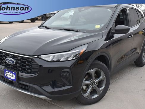 Used 2025 Ford Escape ST-Line AWD/4WD image 1