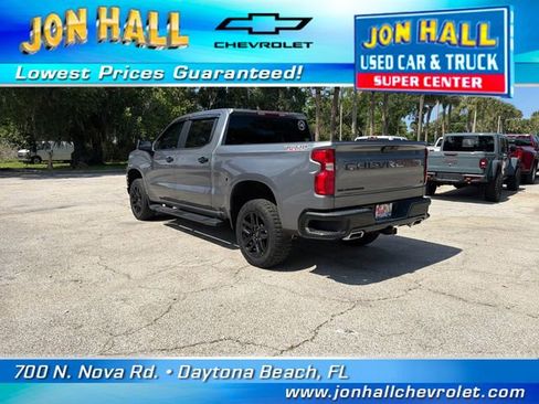 Used 2022 Chevrolet Silverado 1500 LT Trail Boss w/ Bed Protection Package AWD/4WD image 9