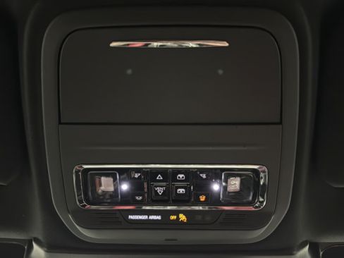 Used 2025 Lincoln Corsair Grand Touring w/ Equipment Group 301A AWD/4WD image 34