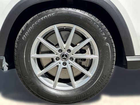 Certified 2025 Mercedes-Benz GLE 450e 4MATIC image 12