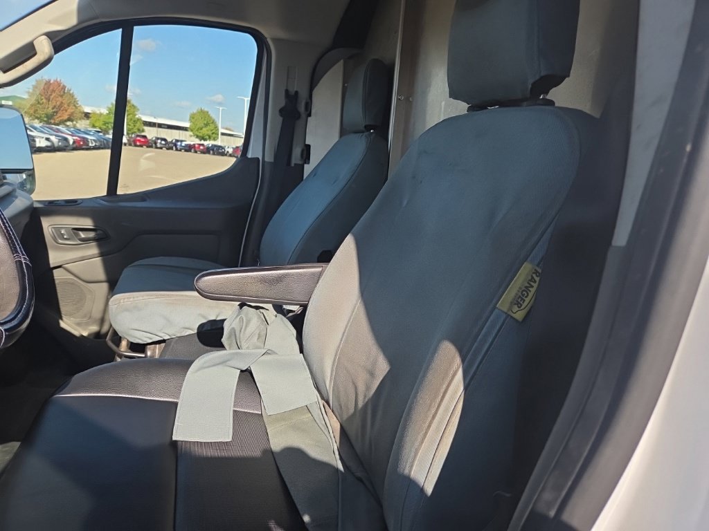 Used 2021 Ford Transit 250 Low Roof RWD image 4