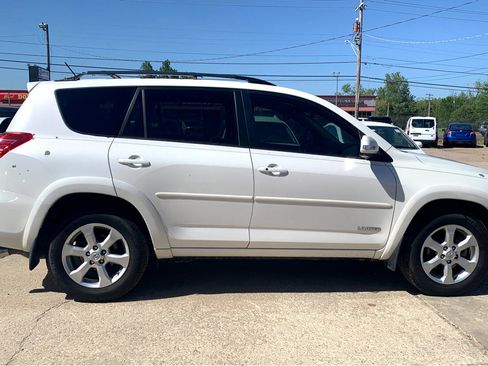 Used 2010 Toyota RAV4 Limited image 4