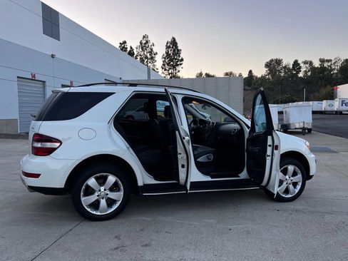 Used 2011 Mercedes-Benz ML 350 4MATIC image 35