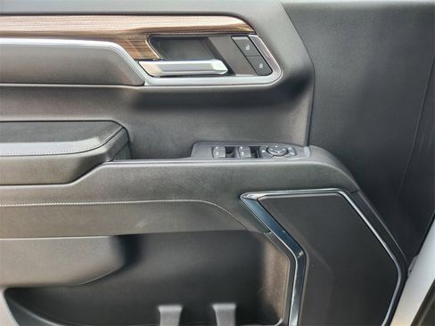 Used 2023 Chevrolet Silverado 1500 RST image 19