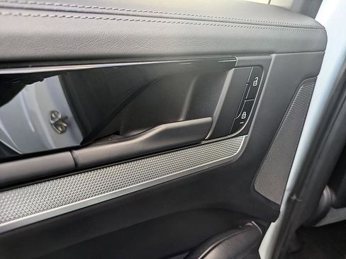 Used 2024 Porsche Cayenne image 30