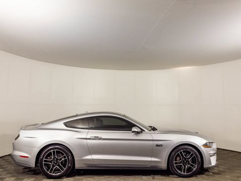 Used 2019 Ford Mustang GT Premium RWD image 14