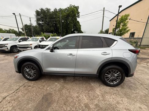 Used 2020 MAZDA CX-5 Touring FWD image 4