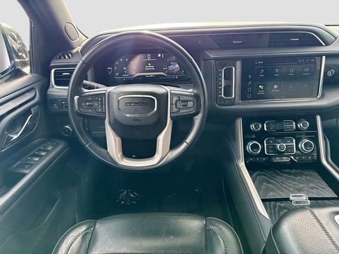Used 2023 GMC Yukon XL Denali RWD image 21