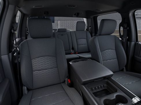 New 2026 RAM 3500 Big Horn AWD/4WD image 17