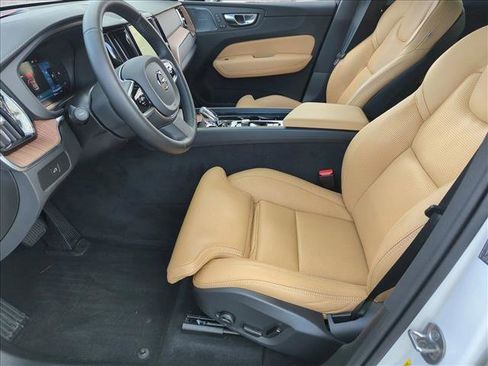 Used 2025 Volvo XC60 B5 Ultra w/ Protection Package Premier AWD/4WD image 16