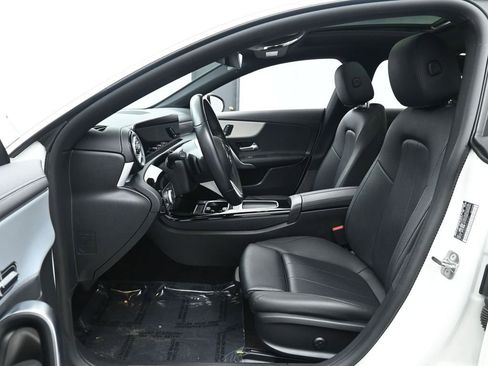 Used 2025 Mercedes-Benz CLA 250 image 12