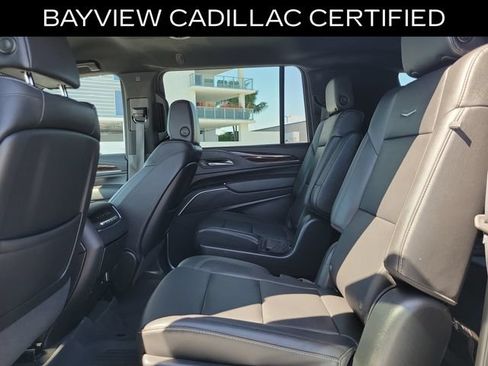 Certified 2023 Cadillac Escalade ESV Luxury AWD/4WD image 16