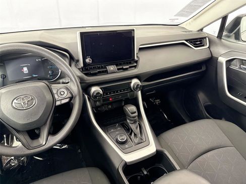 Certified 2025 Toyota RAV4 XLE AWD/4WD image 33