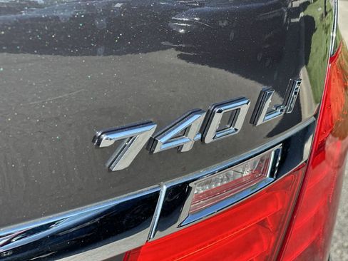 Used 2011 BMW 740Li RWD image 11